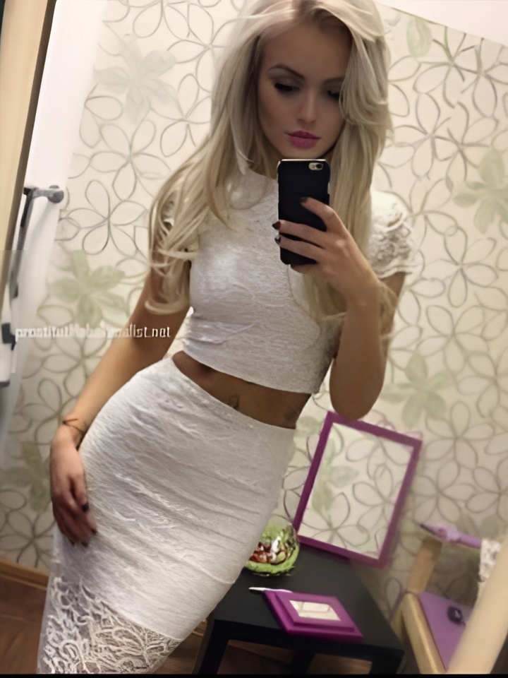 Каролина привлекательная девушка из Домодедово цена от 3000 руб